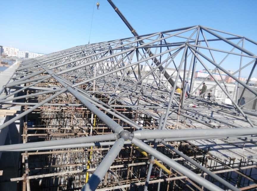 铜川商贸城屋顶网架工程